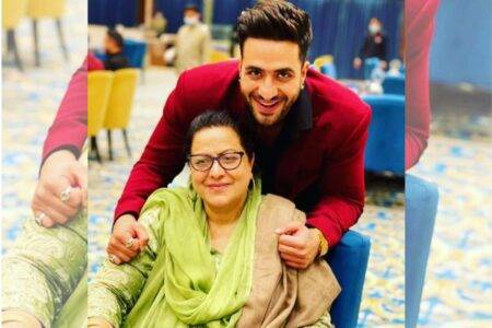 Aly Goni with his Mother