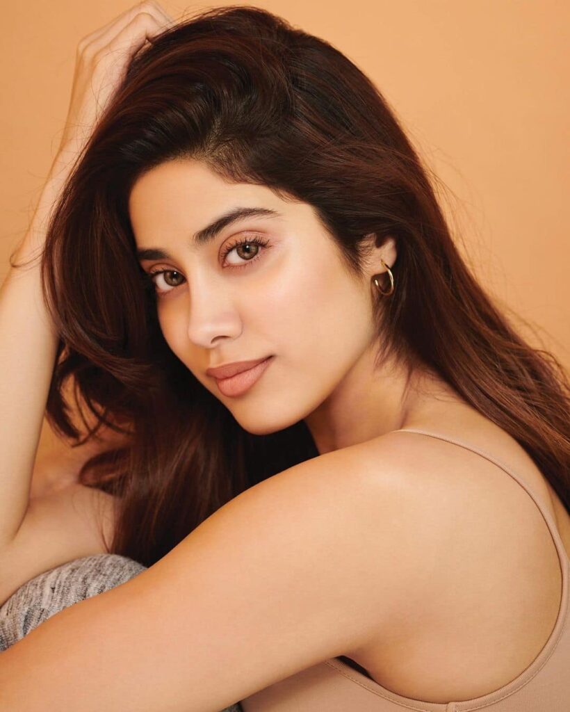 janhvi kapoor No makeup look