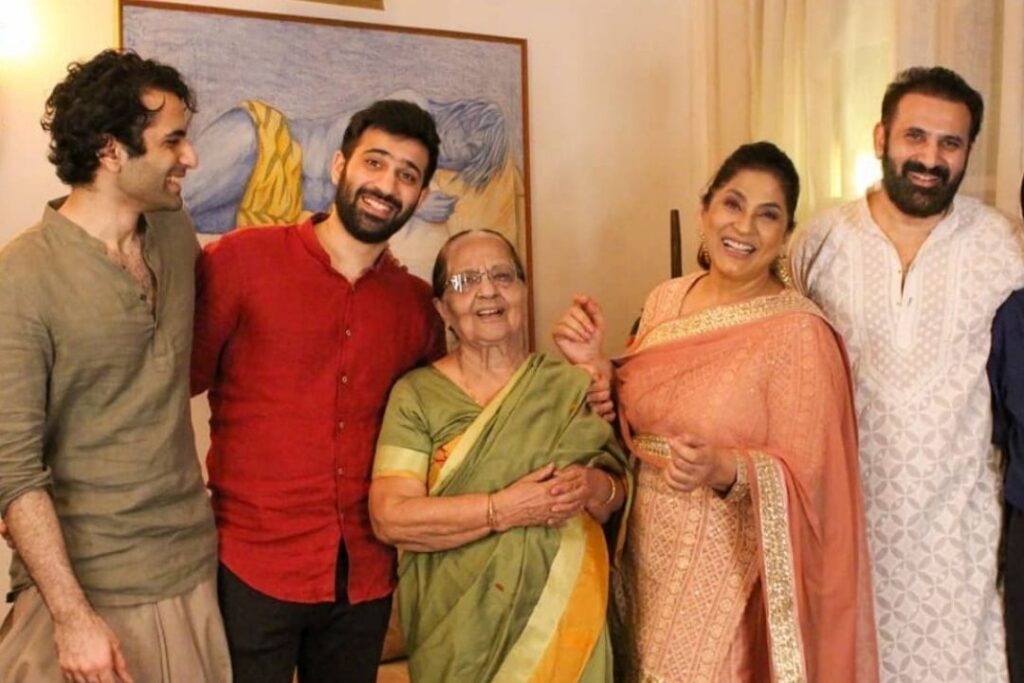 Archana Puran Singh Parmeet singh with family and two son 