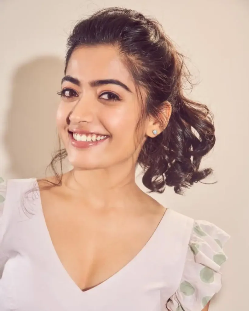 goodbye actress Rashmika Mandanna cute  smile 