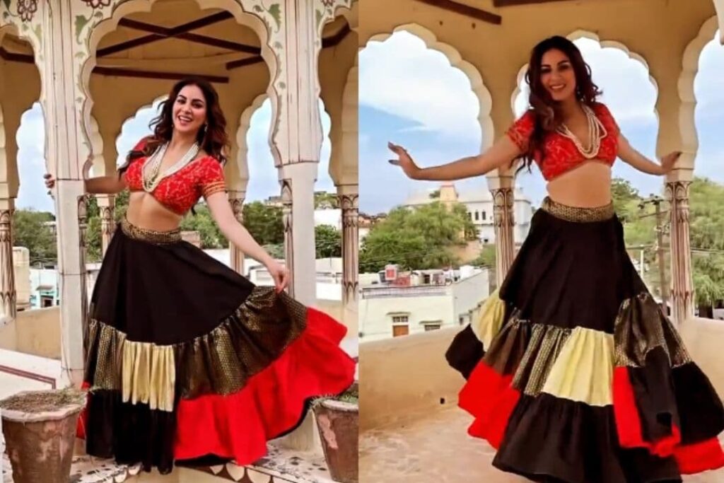 Shraddha Arya Flaunst Her Cute Smile As She Grooves To SRK song Zaalima; Watch Video