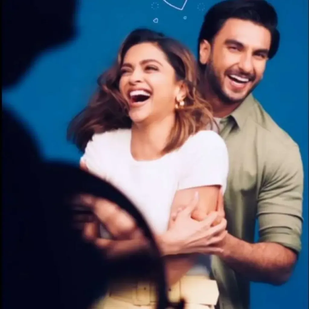 Deepika Padukone Ranveer Singh Romance at ad shoot