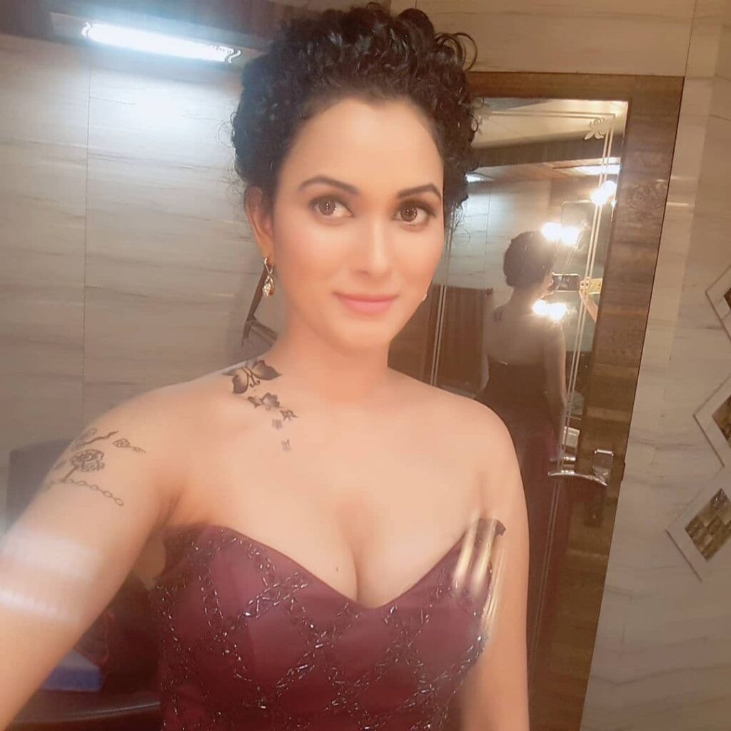 Bigg Boss Marathi 3 Wild Card Contestant Neetha Shetty Hot Pics