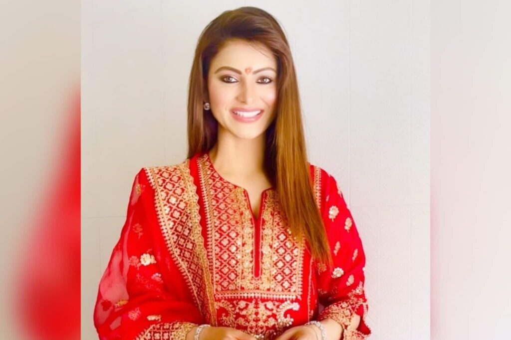 Urvashi Rautela Returns To India To Celebrate Diwali With Family At This Religious Place To Seek Blessings 