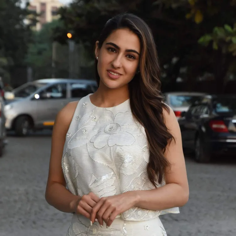 sara-ali-khan-main_3_4