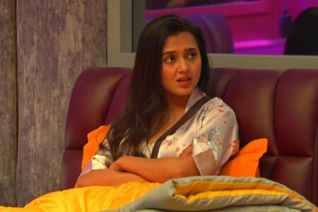 Bigg Boss 15: Tejasswi Prakash Reveals Her Deepest Darkest Family Secrets With Pratik & Shamita