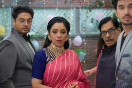 Anupama Written Update 28 February 2022: Kinjal Gives Good News, Vanraj Plan To Humiliate Anupama Backfires