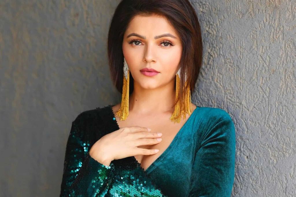 Rubina Dilaik Looks Oh So Hot In Green Sequin Mini Dress, Video