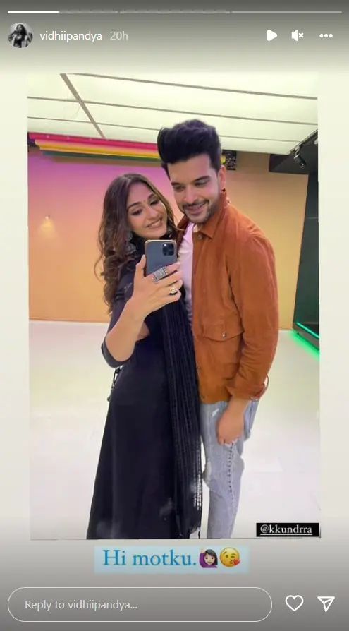 Vidhi Pandya and Karan Kundrra selfie